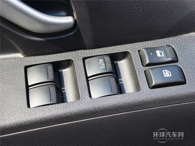 2015款 2.5T兩驅(qū) 手動高通過基本型4JK1