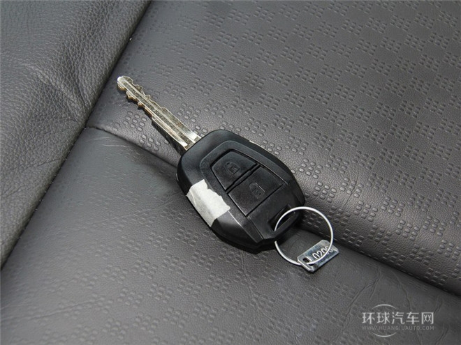 2015款 2.5T四驅 手動豪華型4JK1