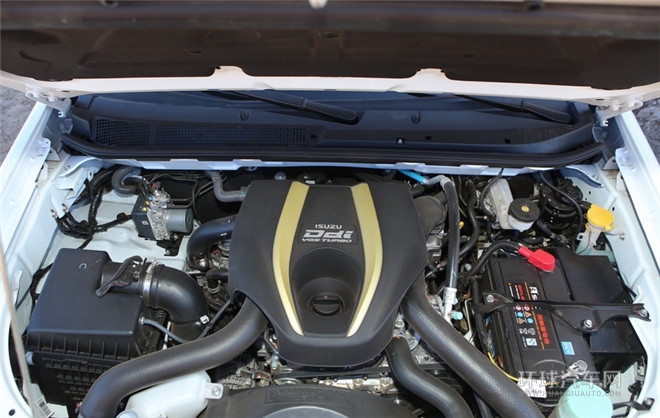 2015款 2.5T四驅 手動基本型4JK1