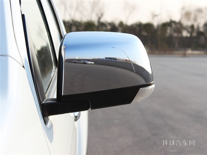 2015款 2.5T四驅 手動基本型4JK1