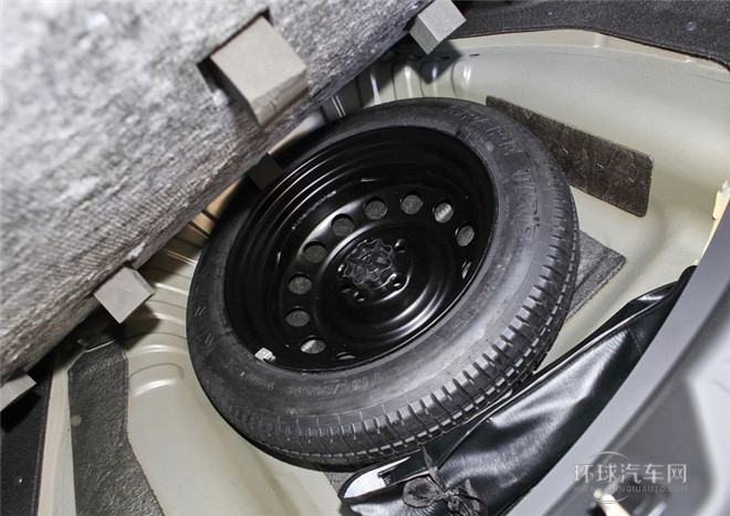 2015款 1.8T 自動豪華導航型