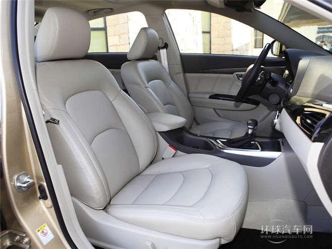 2015款 1.8T 自動豪華導航型