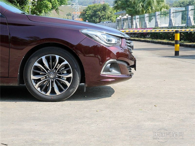 2015款 1.8T 自動豪華智慧型