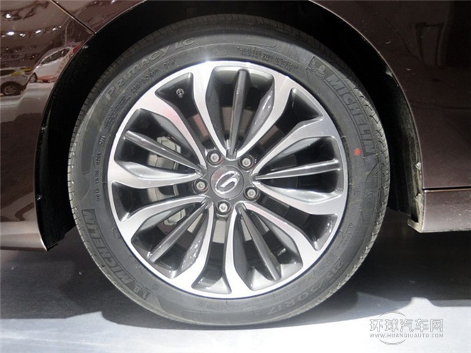 2015款 1.8T 自動(dòng)至尊型