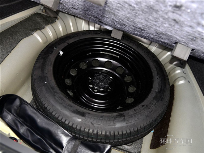 2015款 1.8T 自動(dòng)尊貴型