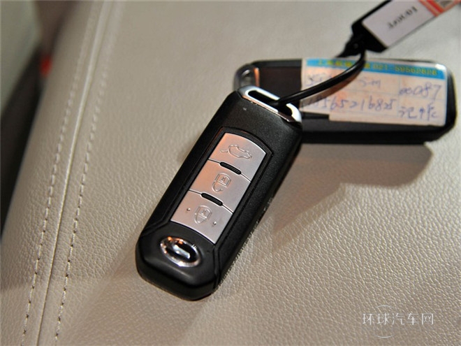 2015款 1.8T 自動(dòng)尊貴型