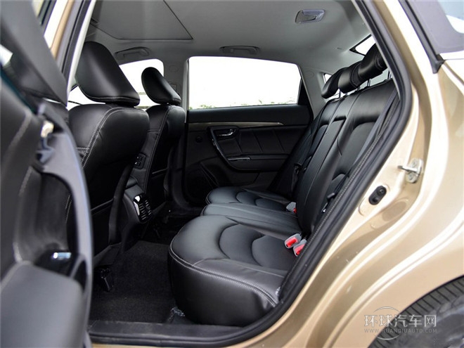 2015款 1.8T 自動尊貴型