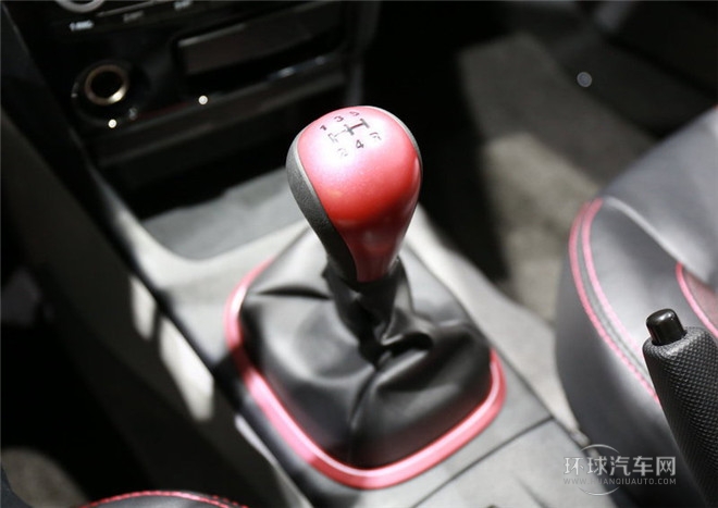 2015款 1.6L 手動S-Design