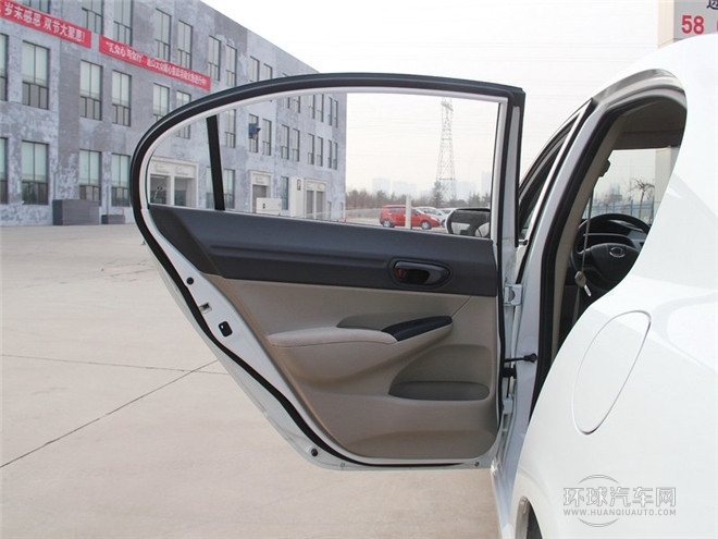 2015款 1.8L VTI 自動