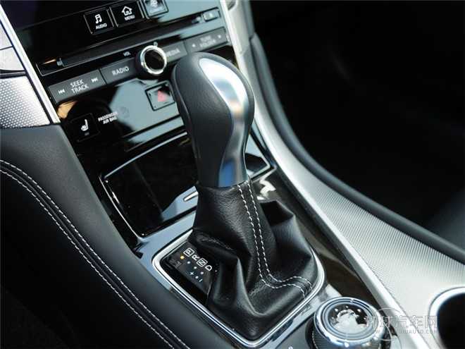 2015款 2.0T 運(yùn)動(dòng)版