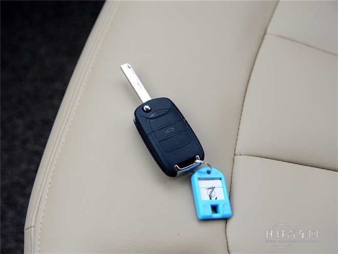 2015款 1.8L 手動(dòng)豪華導(dǎo)航ESP版 7座