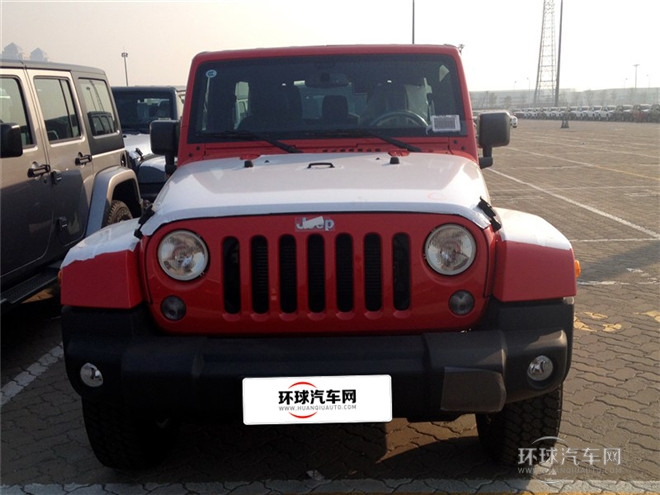 2015款 3.0L 四門版 Sahara