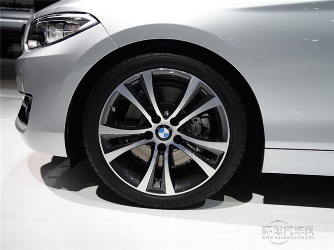 2015款 218i 領先型