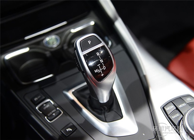 2015款 218i 領先型