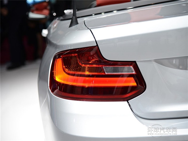 2015款 218i 領先型