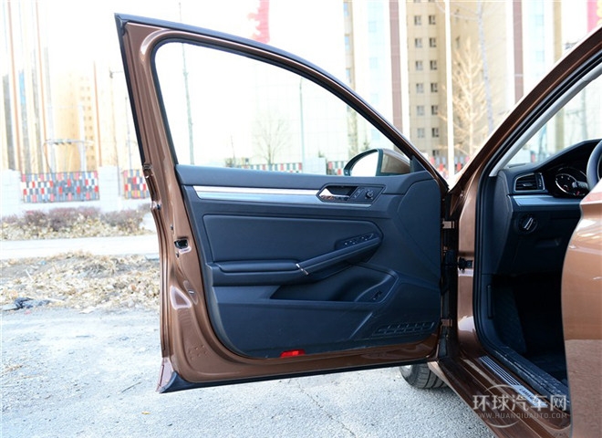 2015款 330TSI DSG豪華版