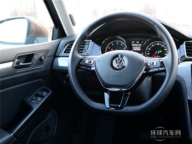 2015款 330TSI DSG豪華版