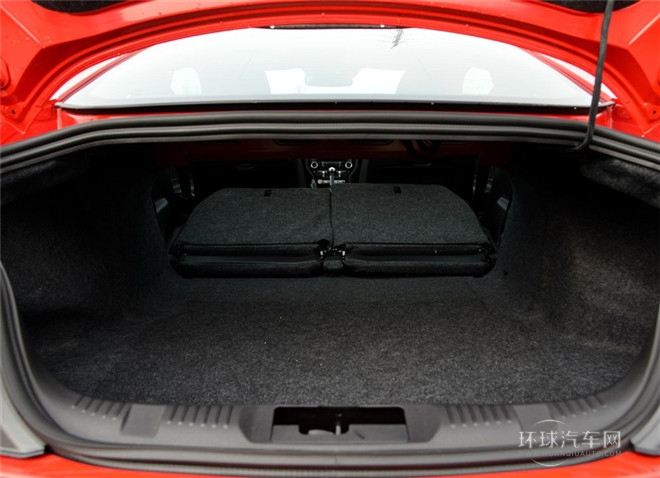 2015款 2.3T 50周年紀念版