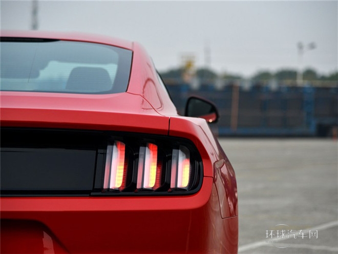 2015款 2.3T 50周年紀念版