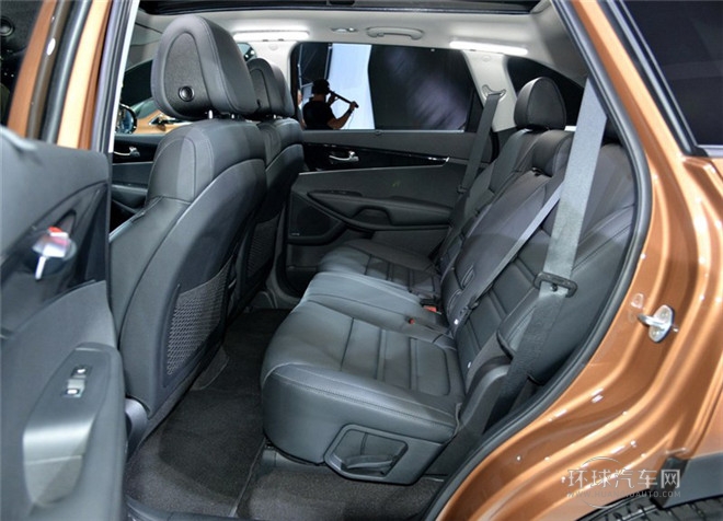 2015款 索蘭托L 2.2T 柴油4WD標準版