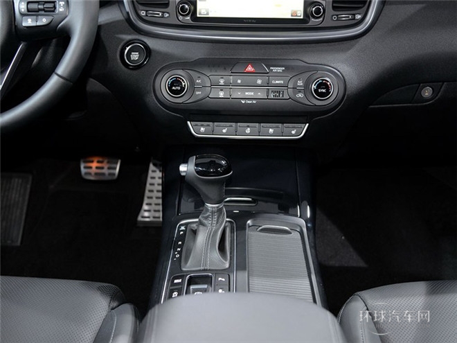 2015款 索蘭托L 2.2T 柴油4WD標準版