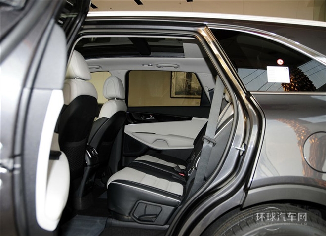 2015款 索蘭托L 2.4L GDI 汽油4WD精英版