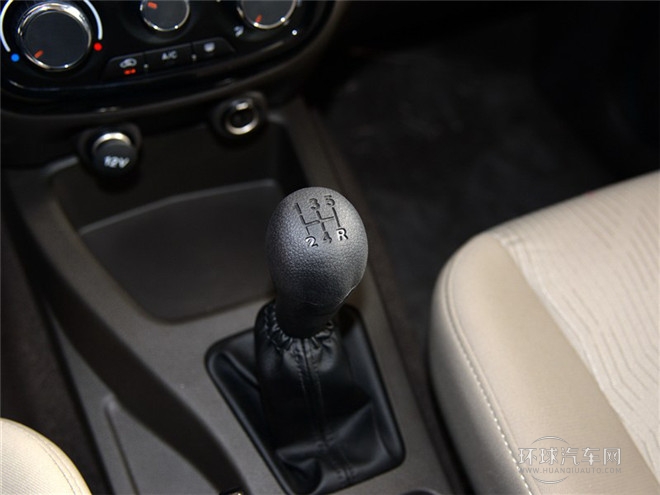 2015款 1.5L標準型