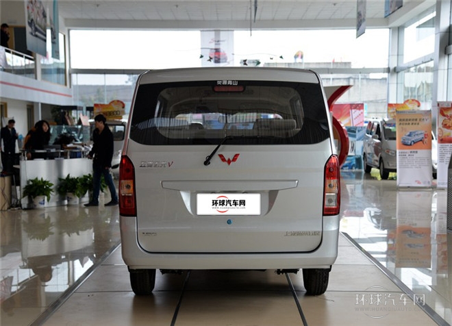 2015款 1.5L標(biāo)準(zhǔn)型