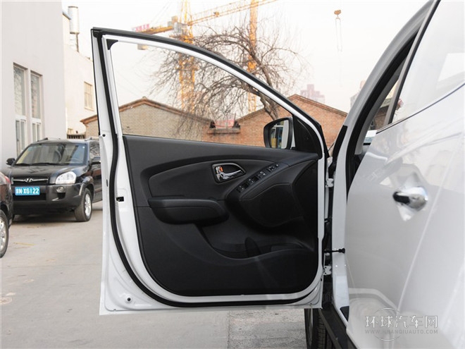 2015款 2.0L 自動(dòng)兩驅(qū)智能型 國(guó)V