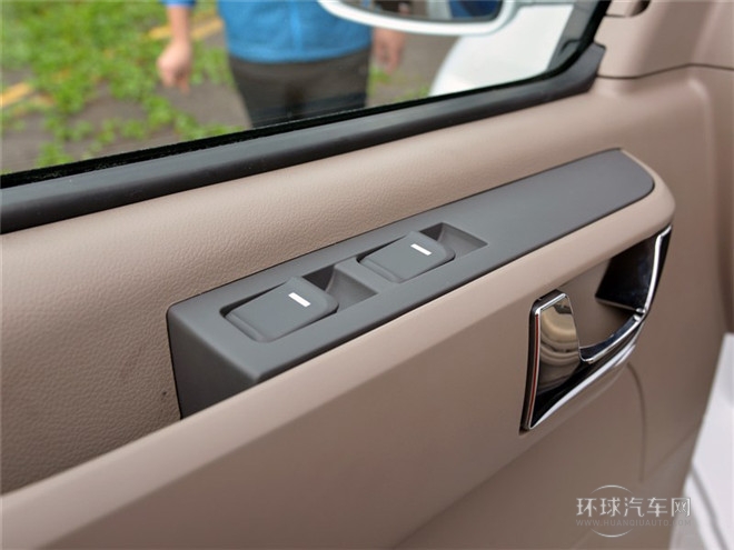 2015款 客運(yùn)長(zhǎng)軸高頂