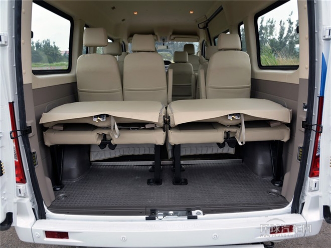 2015款 客運長軸高頂