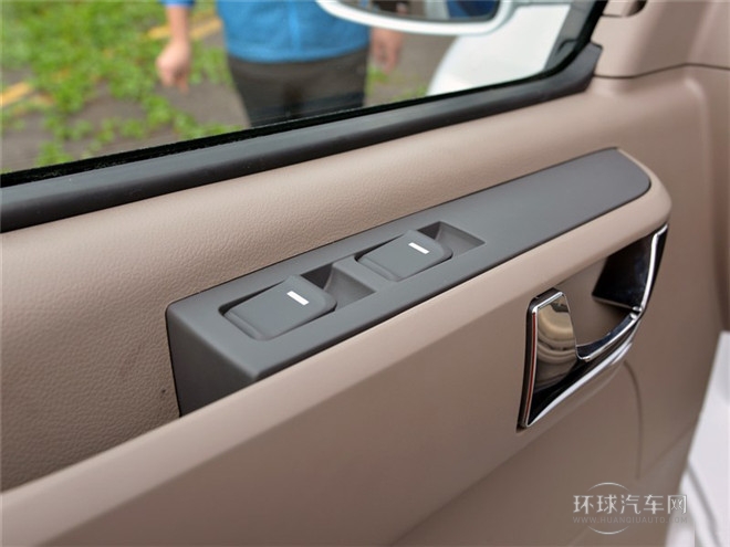 2015款 客運(yùn)長(zhǎng)軸中頂