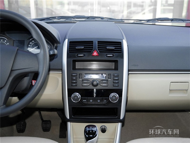 2015款 兩廂 1.3L 手動(dòng)樂天版