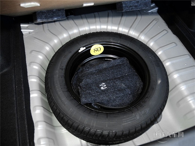 2015款 三廂 1.5L 自動(dòng)樂天版