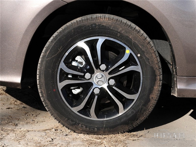 2015款 三廂 1.5L 自動樂天版