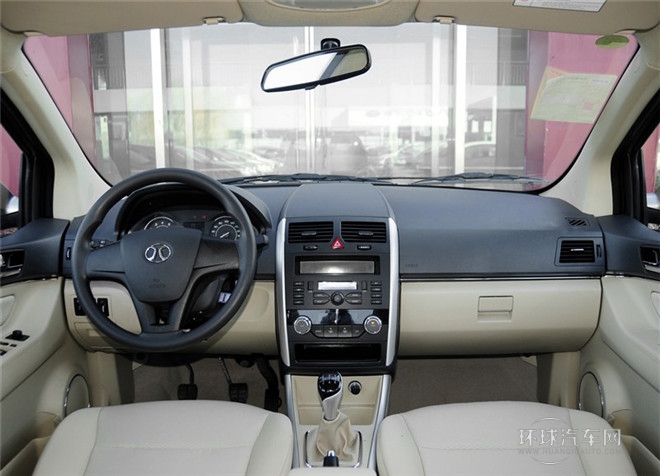 2015款 三廂 1.5L 自動樂天版