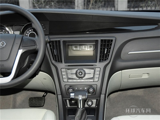 2014款 1.5L CVT標準版