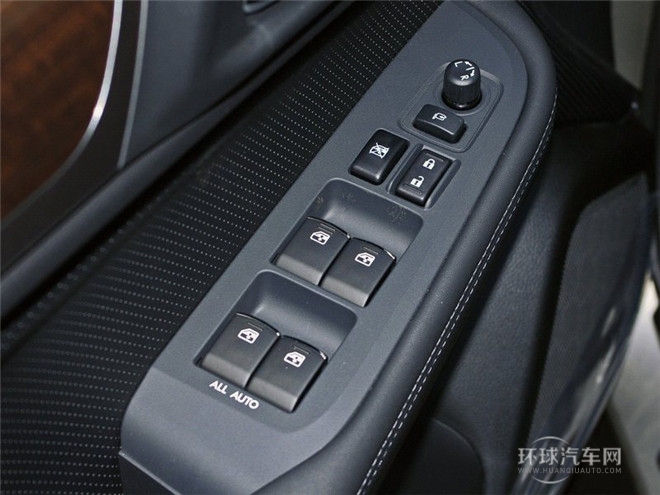 2015款 2.5i 豪華導航版