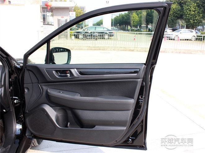 2015款 2.5i 運動導航版