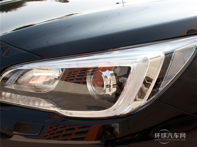 2015款 2.5i 運動導航版