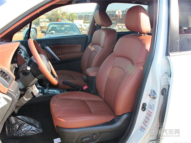 2014款 2.0i 自動舒適版