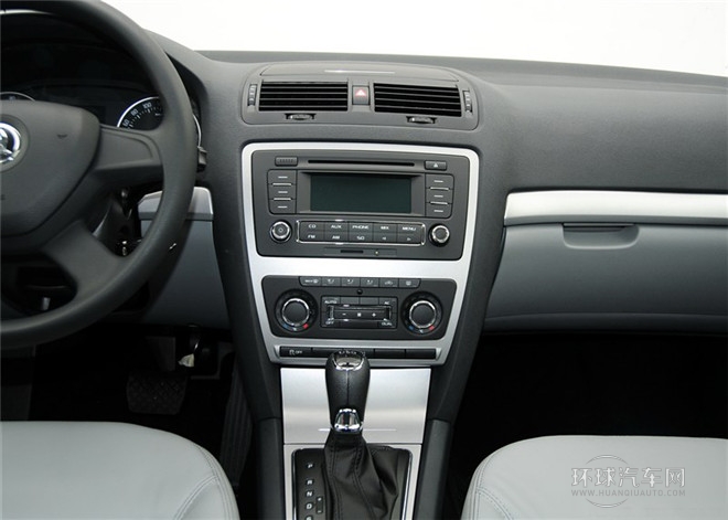 2015款 1.4T 手動逸俊版