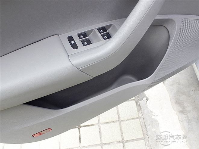 2015款 經典款 1.6L 手自一體 逸杰版