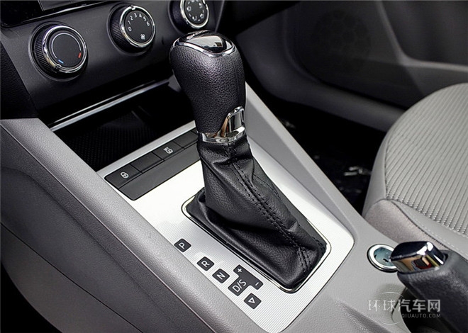 2015款 經典款 1.6L 手自一體 逸杰版