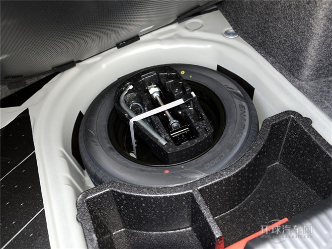 2015款 1.6L 手動樂選型