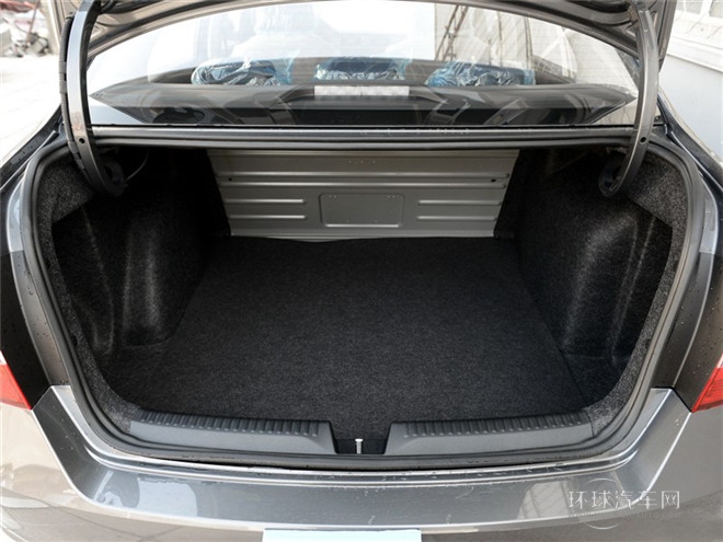 2015款 1.6L 手動(dòng)樂選型