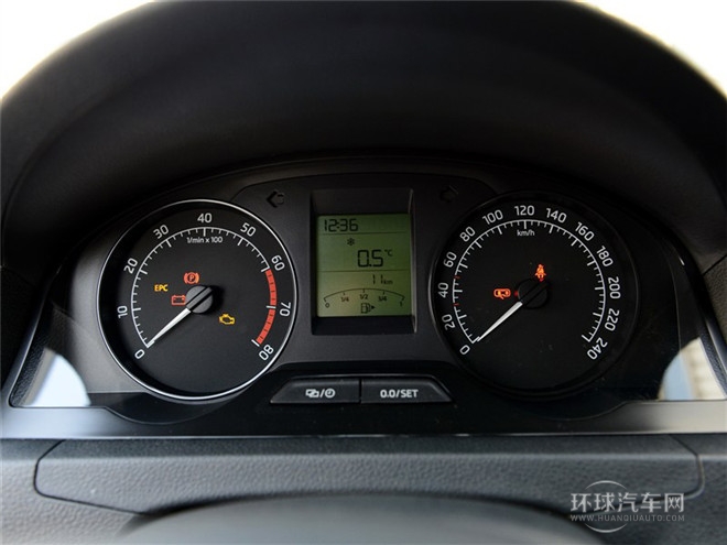 2015款 1.6L 手動樂選型