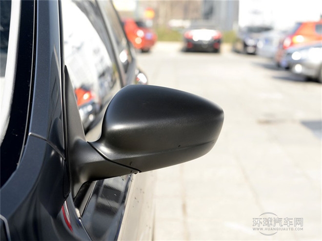 2015款 1.6L 手動樂選型