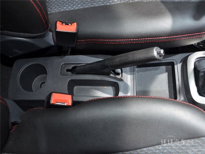 2015款 1.5L 豪華版