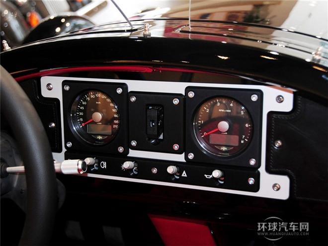 2014款 2.0L 標(biāo)準(zhǔn)版